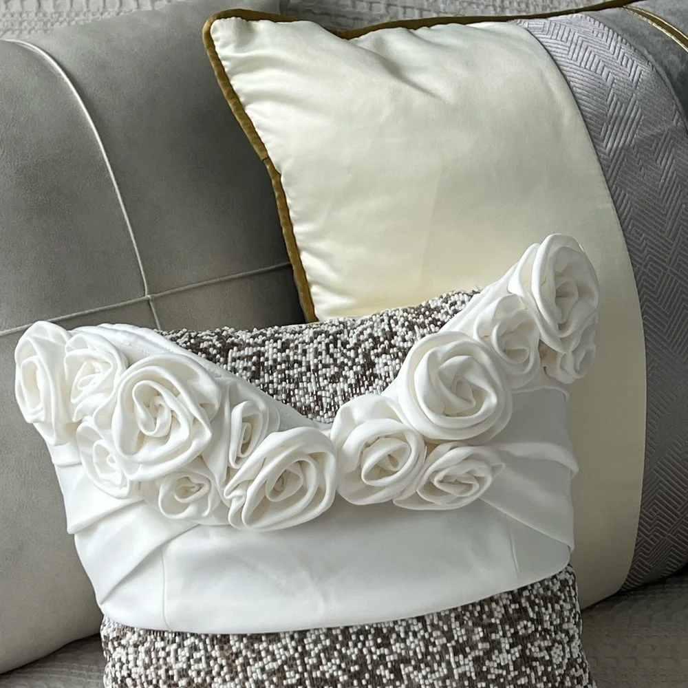 Meshki White Strapless Rose Appliqué Crop Top - Picture 4 of 10